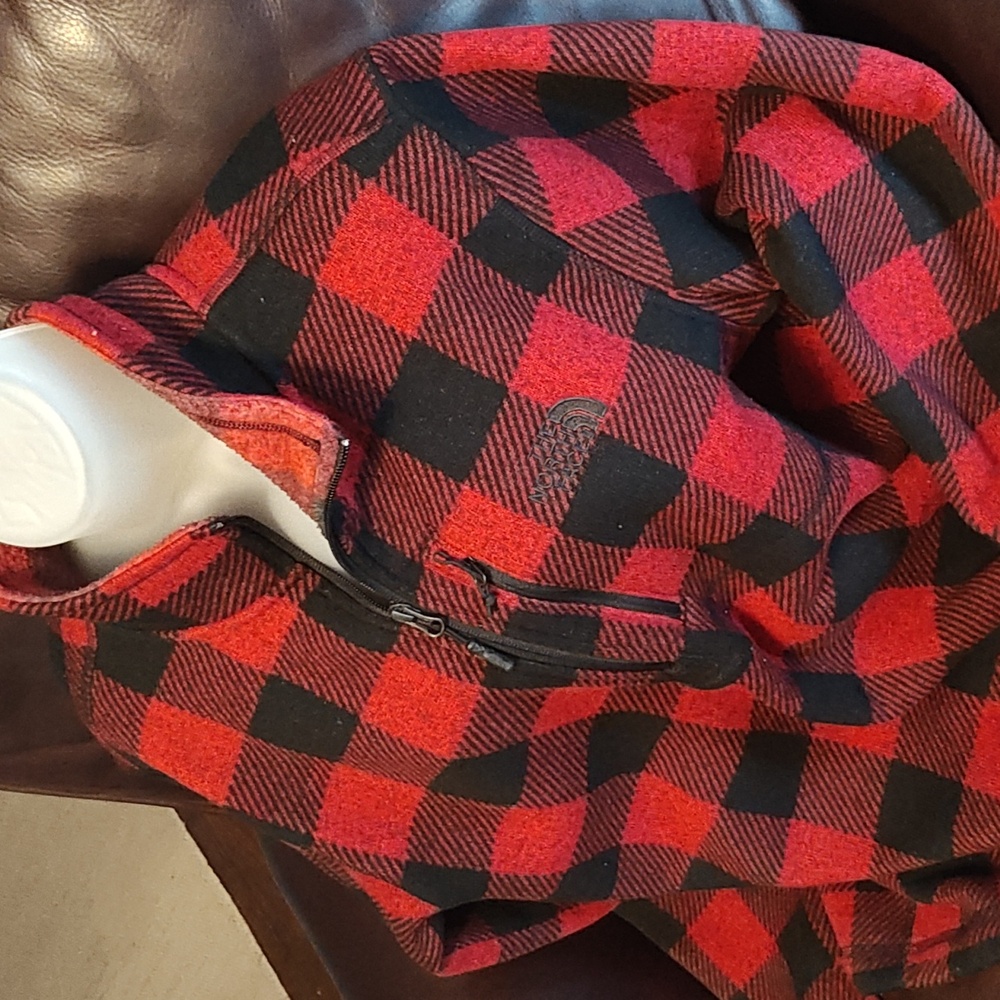 Northface Pullover - image 1